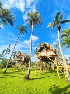 kiosko elevado en el hotel isla mucura, uno de los mejroes alojamientos del hotel
