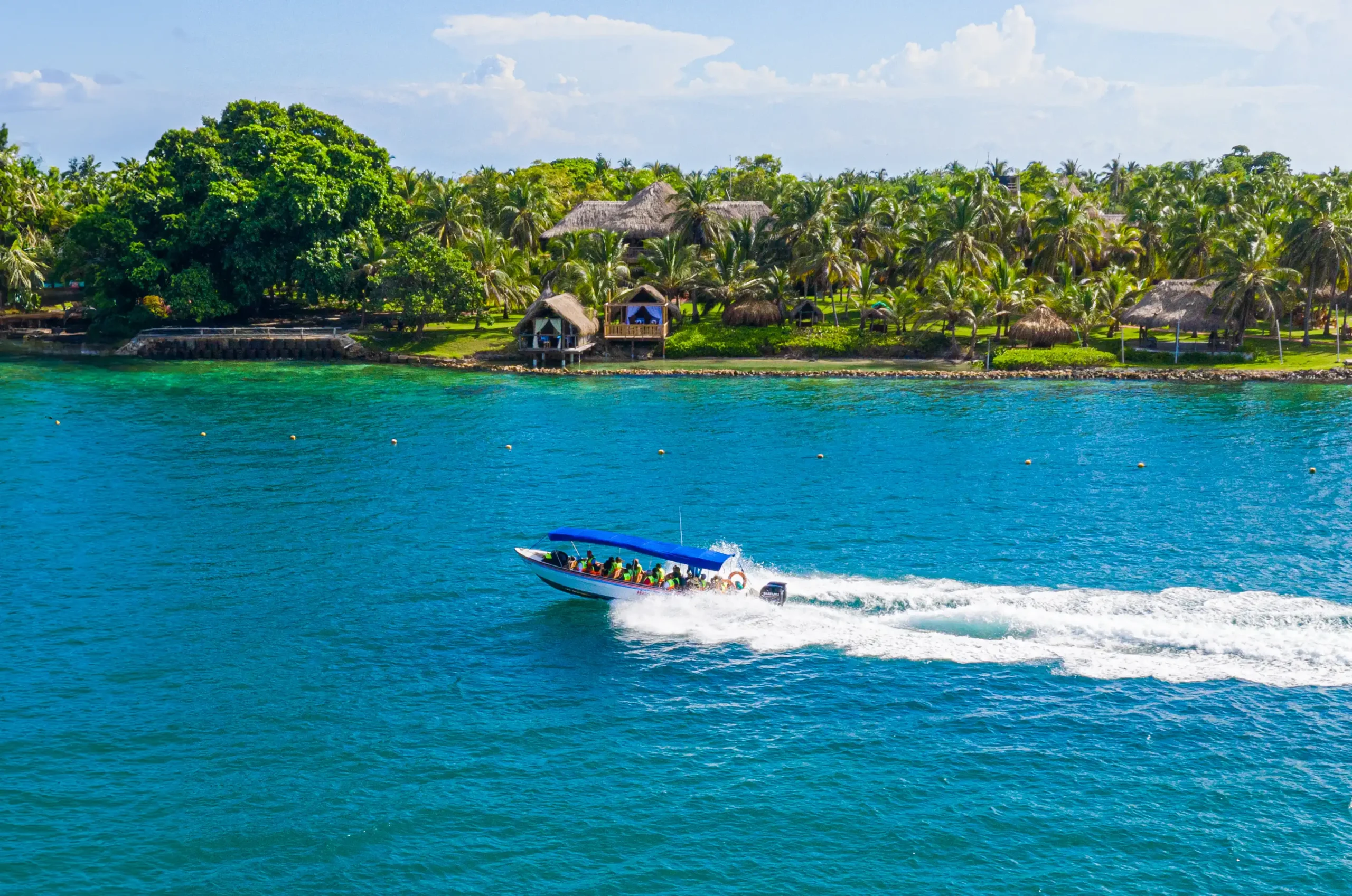 Conoce otras islas con la taxilancha de isla múcura