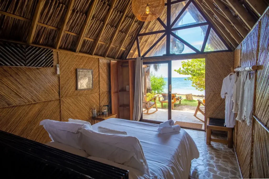 Bungalow Deluxe frente al mar en Isla Múcura