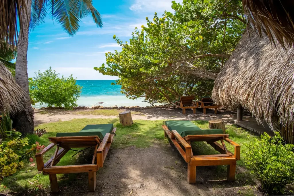 Bungalow Deluxe frente al mar en Isla Múcura