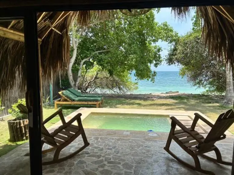 Deluxe Pool Bungalow on Isla Múcura