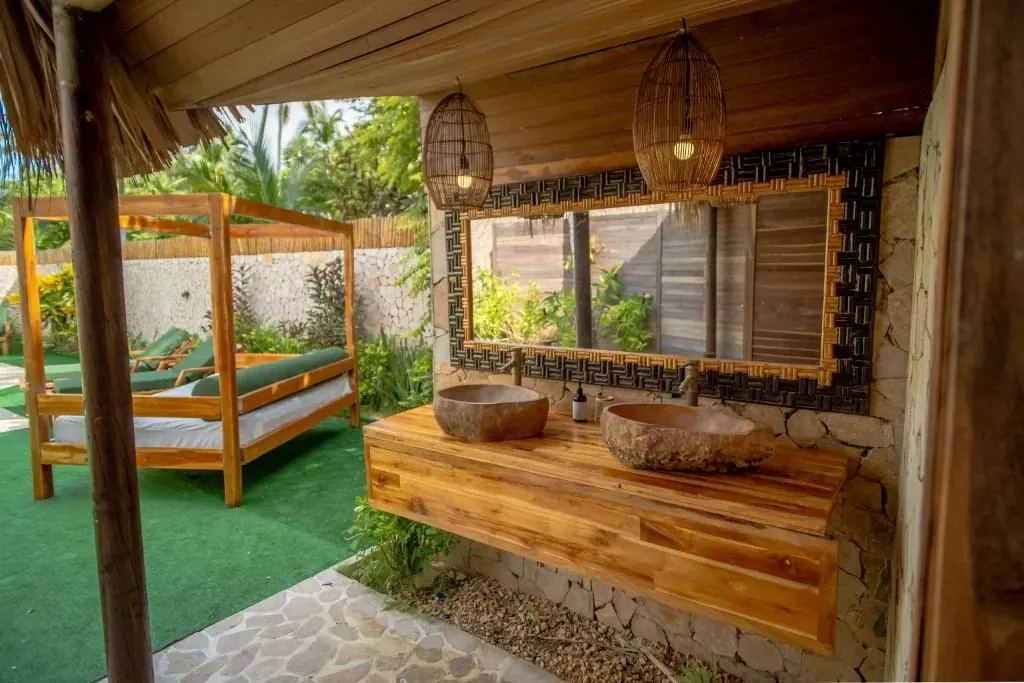 Family Villa Pool on Isla Múcura