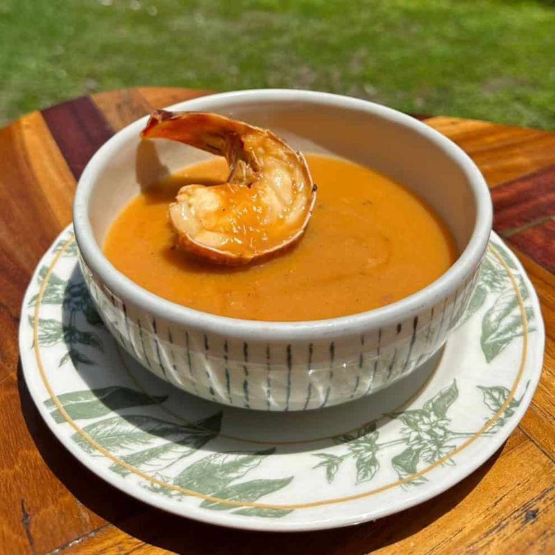 Bisque de langosta servido en el Restaurante Las Palmas